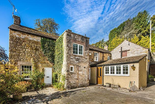 The Artists Loft - A Superb Cottage Sensitively Converted From A Grade II Listed 17Th Century Building Бейквелл Екстер'єр фото