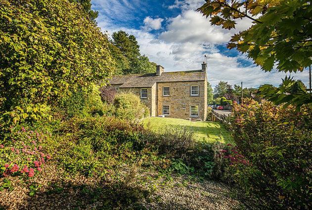 The Artists Loft - A Superb Cottage Sensitively Converted From A Grade II Listed 17Th Century Building Бейквелл Екстер'єр фото
